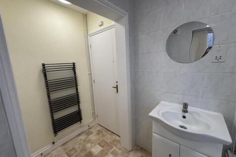 Bathroom 1.2