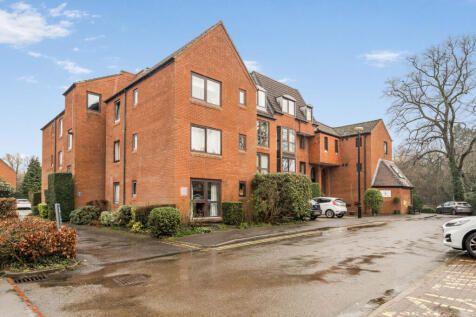 1408247-1-6985caf...