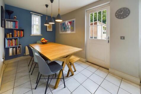 CAM03789G0-PR0021-ST