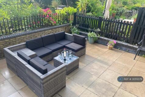 Large Patio For Entertaining