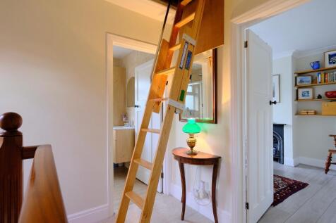 Stair access to an x-large loft