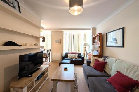 Coach House Court, Wragby photo 5