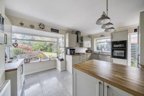 1346778-12-68bb30...