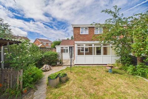 CAM02023G0-PR0155-STILL024