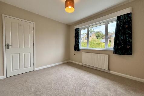 H - BEDROOM 3