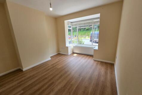 Bovemoors Lane, Heavitree photo 3