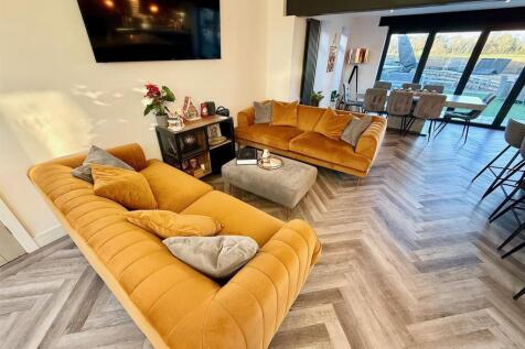 Open Plan Kitchen/Dining/Living Room