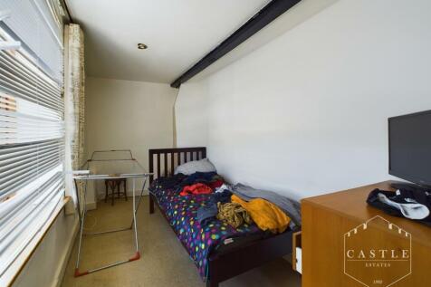 SECOND FLOOR APARTMENT - BEDROOM TWO