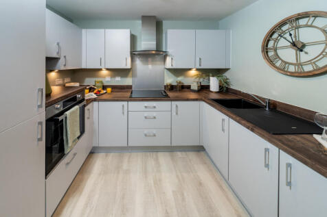 A typical kitchen at May Tree Place