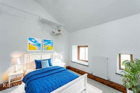 10 - Kids Room - Standard - 7.jpg