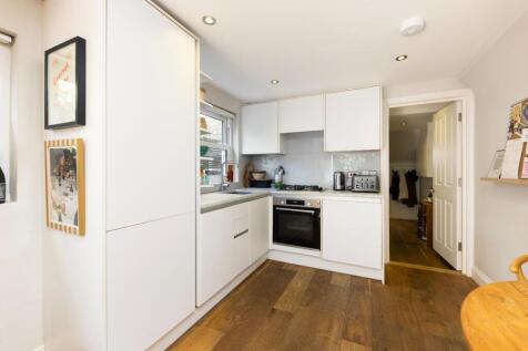 Northway Road 41 Ground Floor Flat (04 of 17).jpg