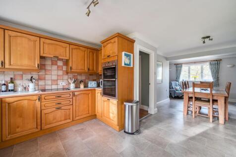 Kitchen / Breakfast Room