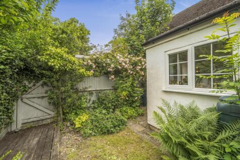 Rear Garden 2.jpg