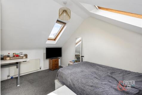 Whippingham Road, 22 (upstairs flat)-002.JPG