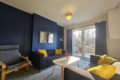 6-bed terraced on 90 Leicester Street, Leamington Spa, £3,570/mo