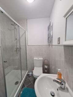 Room 6, Aster Way, CB4 photo 5