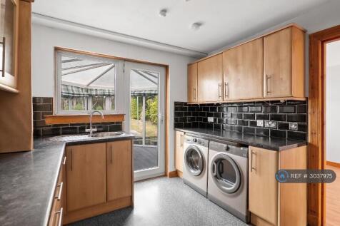 Harvie Avenue, Glasgow, G77 photo 5