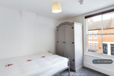 Bedroom b
