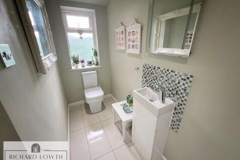 Downstairs Washroom/WC