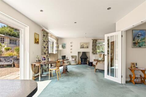 Sitting_Dining Area from Kitchen.jpg