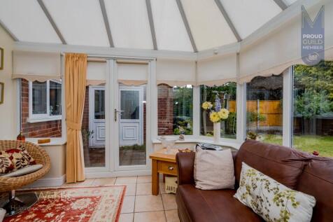 © Webbs Estate Agents ©  (304 of 28).jpg