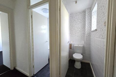 Attoxhall Road, Wyken - Toilet.jpg