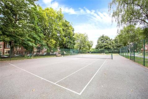 Communal Tennis Crt