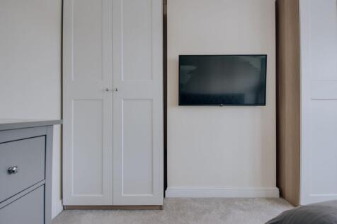 Main bedroom detail