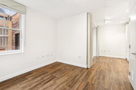 203 Mercers Walk