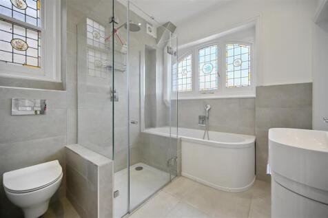 BCAR - 26 Messaline Avenue - Bathroom (4).JPG