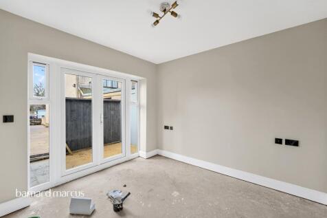 2-bed flat on Northborough Road, LONDON, £1,800/mo