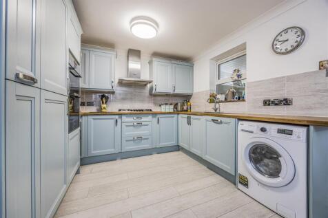 29 Forsythia Close, Havant-PorticoMarketing-Nexa-1