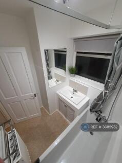 Boxalls Lane, Aldershot, GU11 photo 4