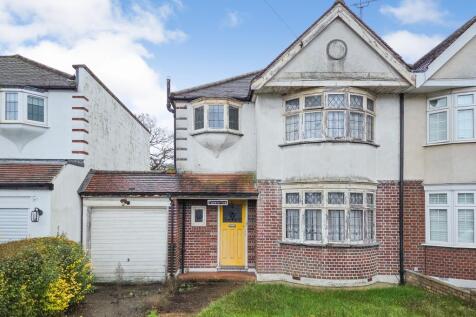 25 Netherpark Drive, Gidea Park, Romford, Essex, RM2 5RJ