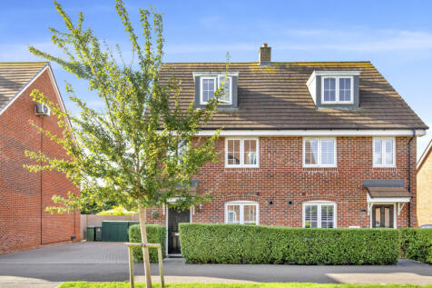 Chichester, PO20 - property photo