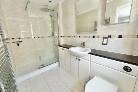 IMG-20250718-WA00...