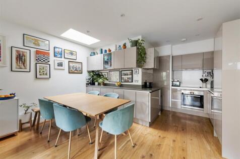 Threaders Apartments E2