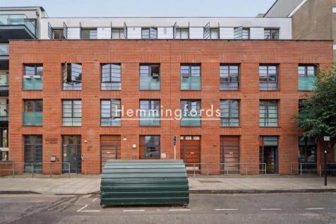 De Beauvoir Crescent N1-1.jpg