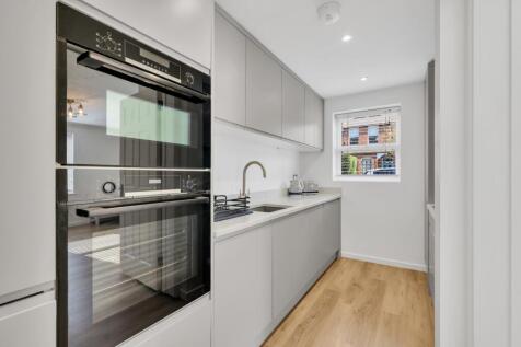 Avondale Road, SW14 photo 4