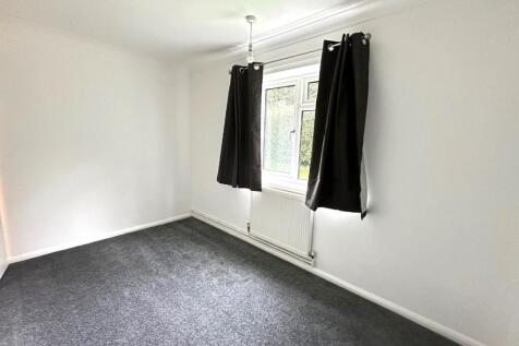 Bedroom 2.jpg