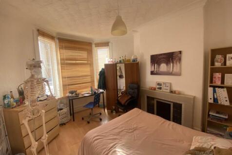 Malefant Street, Cathays,  photo 3