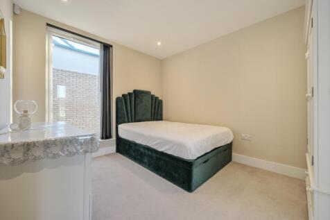 1385899-16-69272e...