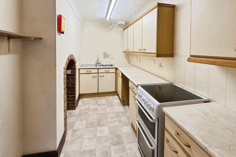 Harcourt Terrace, Salisbury photo 3