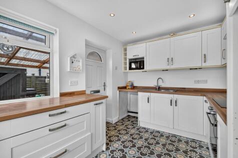 Kitchen (1)
