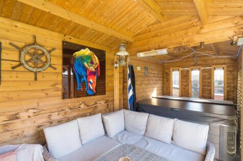 Summer House 
