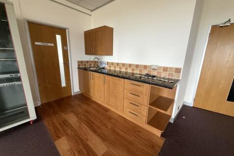 Office to rent Image 4
