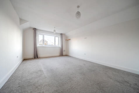 1380877-3-69121a6...