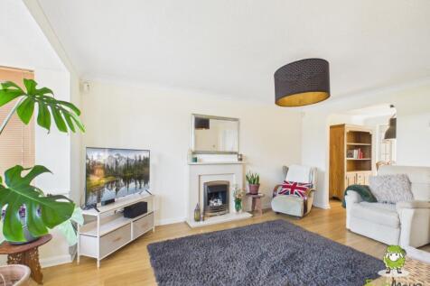 EweMove Estate Agents Basingstoke - Highwood Ridge