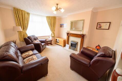 Lounge pic 2.jpg