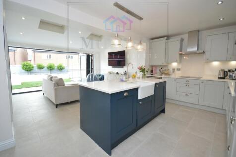 Seam Way, Pontefract (24)Kitchen Lounge.JPG